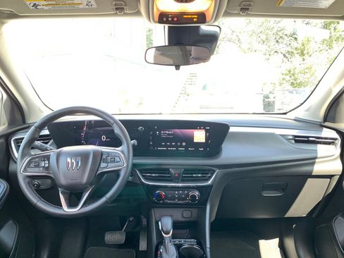 Used 2025 Buick Encore GX Preferred image 31