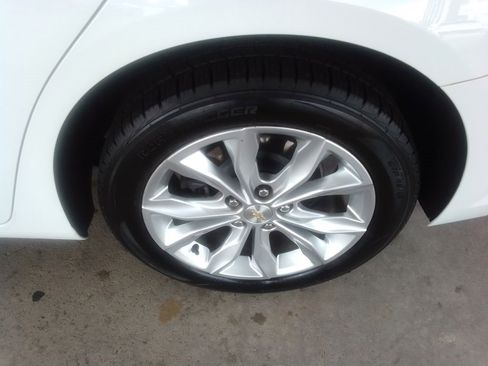 Used 2022 Chevrolet Malibu LT image 24