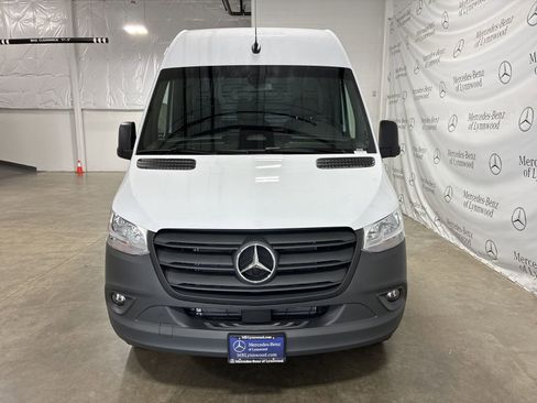 New 2025 Mercedes-Benz Sprinter 2500 image 2