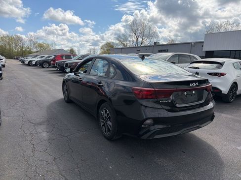 Used 2024 Kia Forte LXS FWD image 4