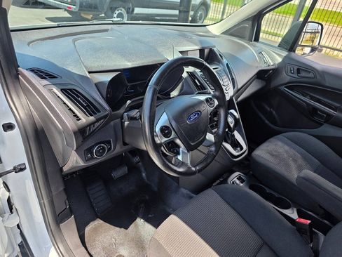 Used 2017 Ford Transit Connect XL FWD image 19