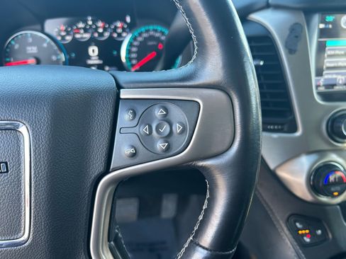 Used 2020 GMC Yukon Denali w/ Denali Premium Package image 13