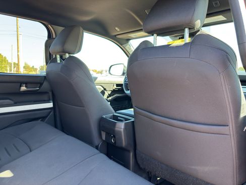 Used 2024 Toyota Tacoma TRD Off-Road image 12