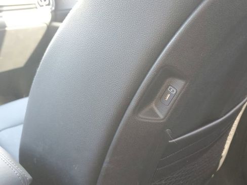 Certified 2025 Kia Sorento SX Prestige image 11