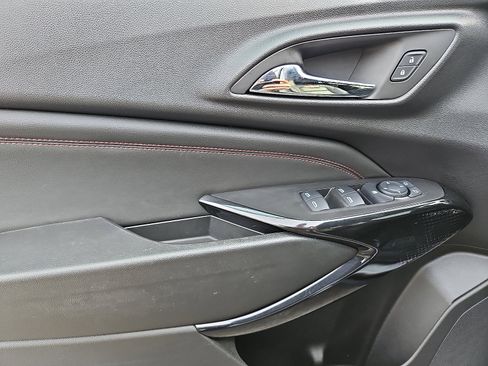 Used 2025 Chevrolet Trax RS w/ Driver Confidence Package image 12