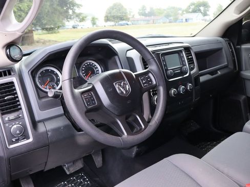 Used 2018 RAM 1500 Express image 15