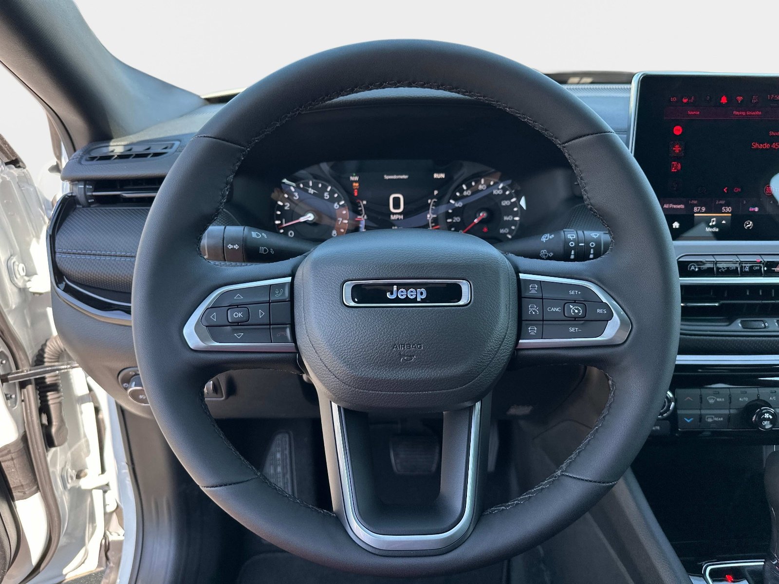 New 2025 Jeep Compass Limited w/ Sun & Sound Group AWD/4WD image 26