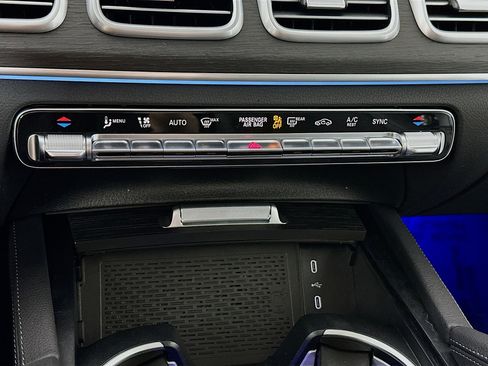New 2026 Mercedes-Benz GLS 450 4MATIC image 16