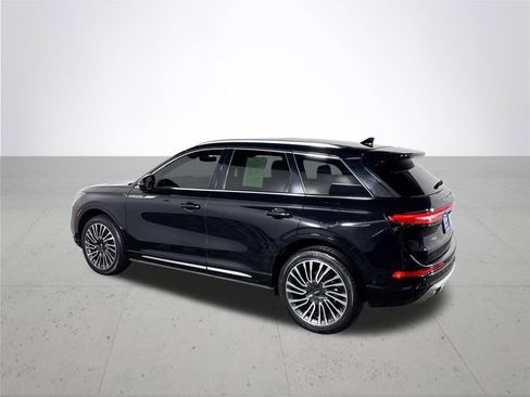 Used 2022 Lincoln Corsair Reserve w/ Equipment Group 201A image 8