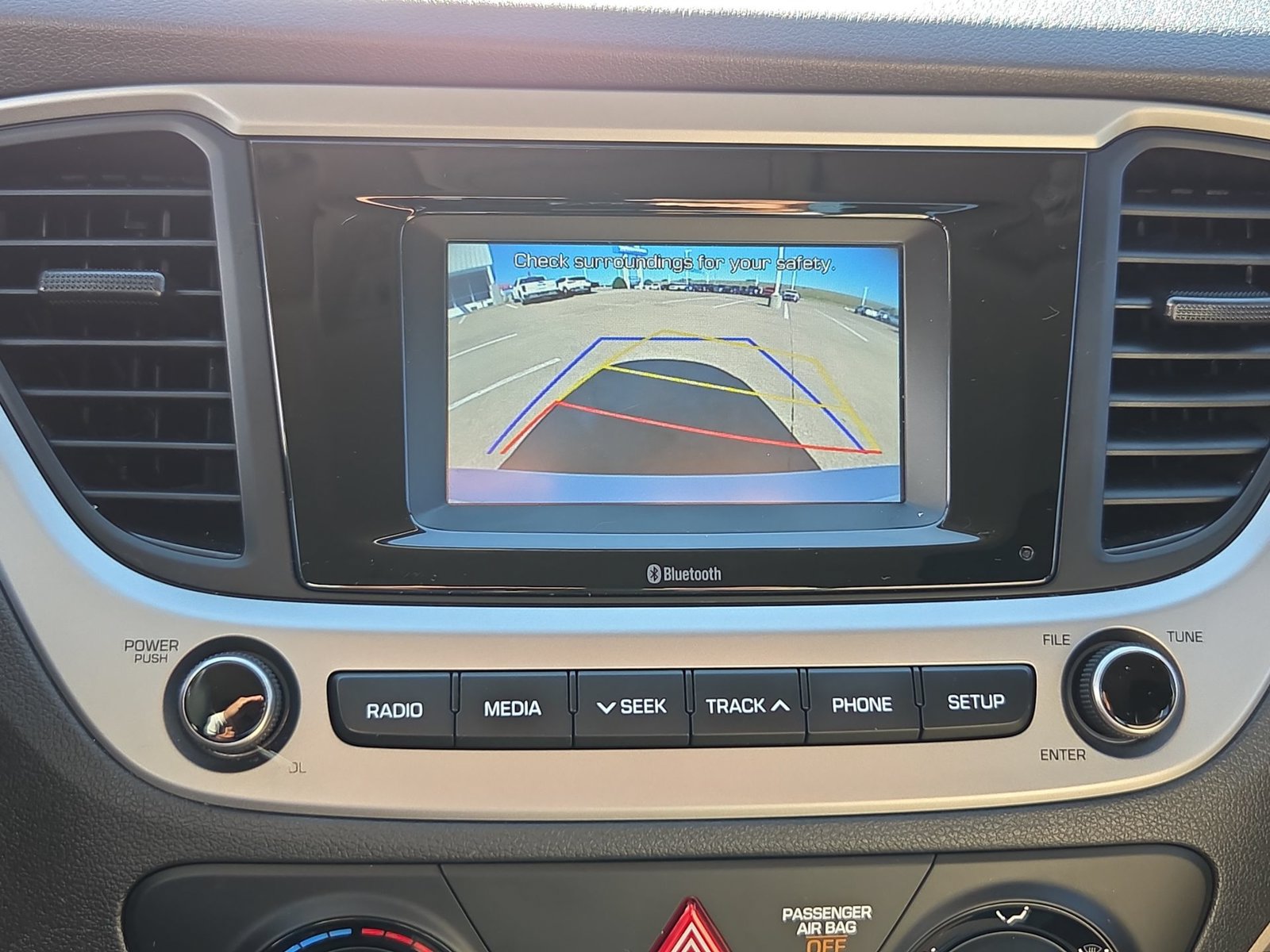Used 2020 Hyundai Accent SE w/ Cargo Package FWD image 14