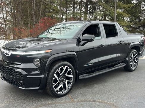 Used 2024 Chevrolet Silverado EV RST image 34
