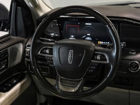 Used 2020 Lincoln Navigator Black Label w/ Cargo Convenience Package AWD/4WD image 21