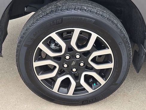 Used 2023 Ford Maverick Lariat w/ Lariat Luxury Package image 7