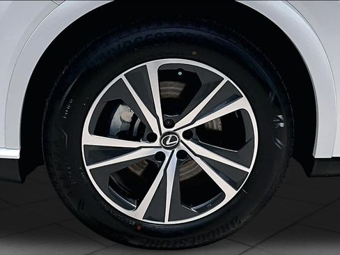 Used 2024 Lexus RX 350 Premium w/ Accessory Package (Z1) FWD image 11
