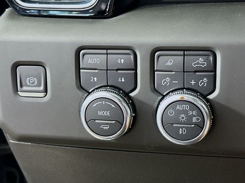 Used 2024 GMC Sierra 1500 Denali AWD/4WD image 27
