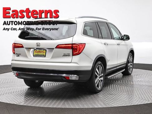 Used 2017 Honda Pilot Elite image 5