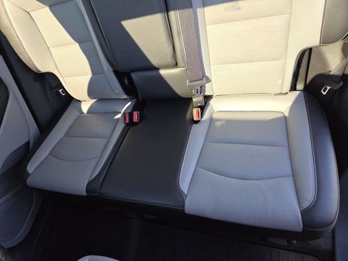 Used 2024 GMC Terrain SLT w/ Tech Package AWD/4WD image 30