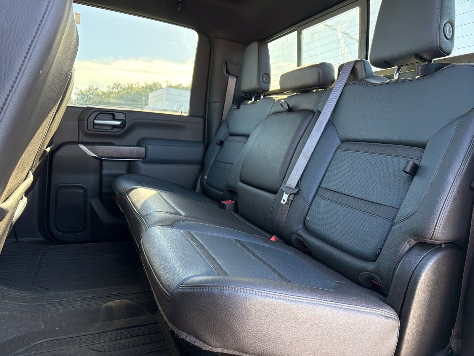 Used 2023 GMC Sierra 2500 Denali w/ Denali Ultimate Package AWD/4WD image 12