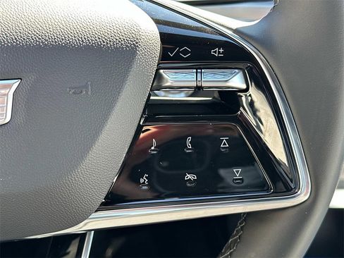 New 2025 Cadillac Lyriq Luxury image 14