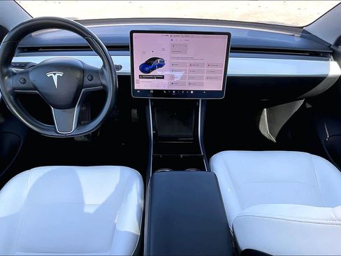 Used 2018 Tesla Model 3 Mid Range image 13