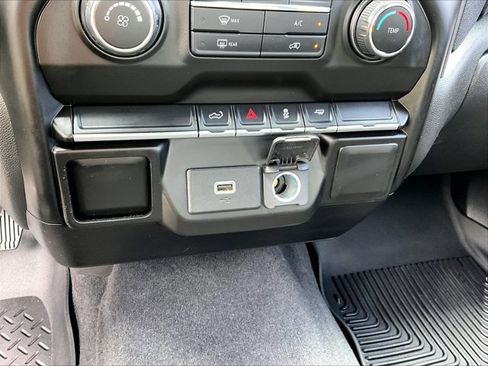 Used 2020 Chevrolet Silverado 1500 Custom w/ Custom Value Package image 23