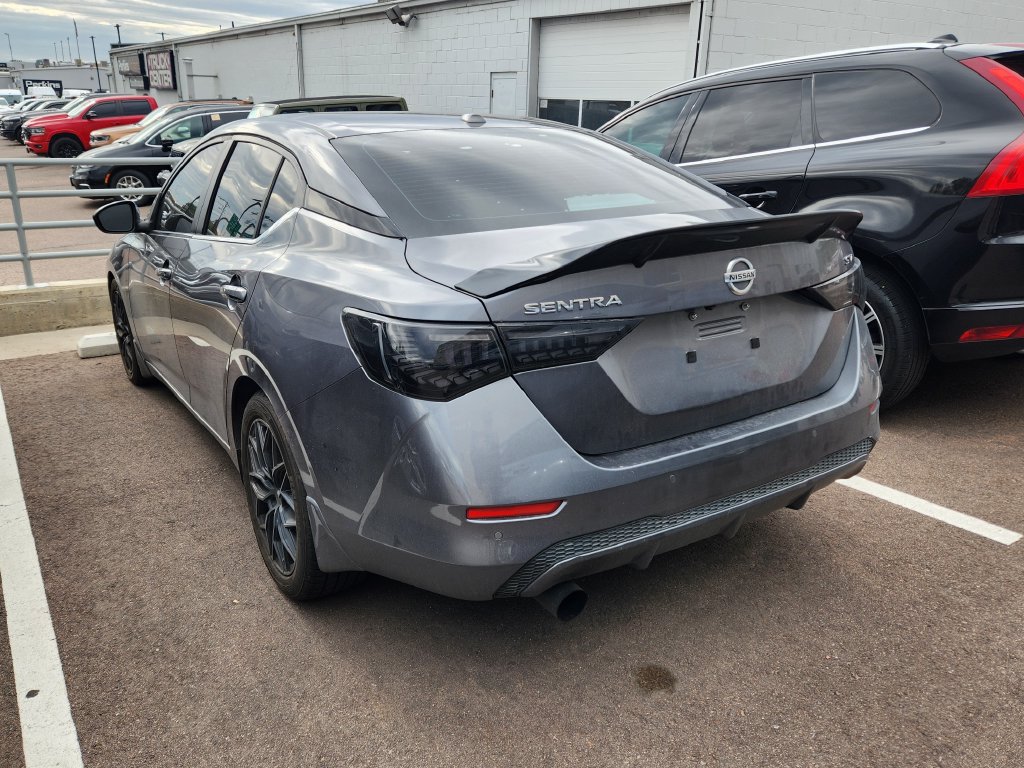 Used 2021 Nissan Sentra SV w/ SV Premium Package FWD image 7