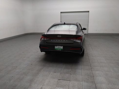 Used 2024 Hyundai Elantra SEL FWD image 7