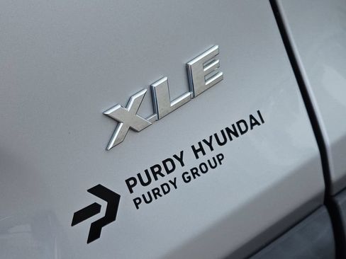 Used 2023 Toyota RAV4 XLE FWD image 8