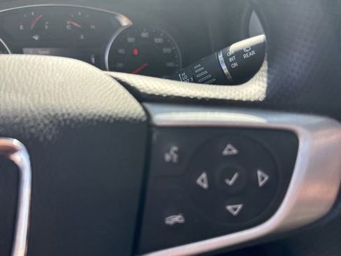 Used 2023 GMC Acadia SLE w/ Driver Convenience Package image 12