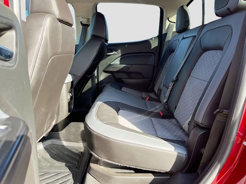 Used 2021 Chevrolet Colorado Z71 AWD/4WD image 22