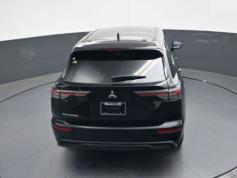 Used 2025 Mitsubishi Outlander ES AWD/4WD image 27