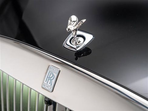 Used 2025 Rolls-Royce Spectre w/ Spectre Enhancement Package image 10