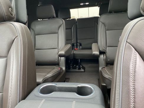 Used 2024 GMC Yukon Denali w/ Max Trailering Package AWD/4WD image 28