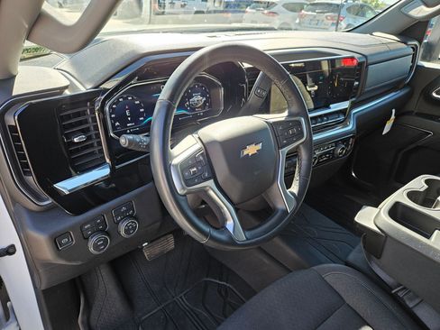 Used 2024 Chevrolet Silverado 3500 LT w/ Convenience Package AWD/4WD image 17