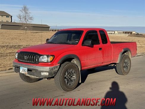 Used 2002 Toyota Tacoma 4x4 w/ SR5 Package image 1