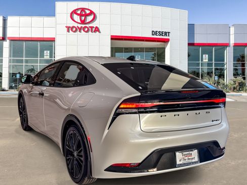 New 2026 Toyota Prius Plug-In Hybrid image 5
