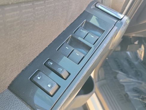 Used 2010 Ford Explorer Sport Trac XLT image 15