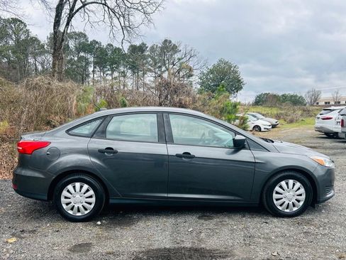 Used 2018 Ford Focus S image 7