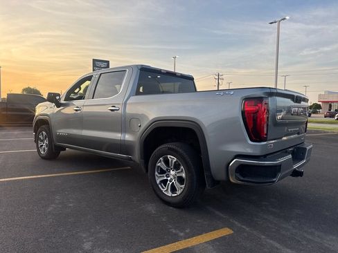 Used 2025 GMC Sierra 1500 SLT AWD/4WD image 4
