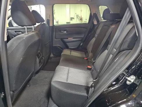 Used 2024 Nissan Rogue SV image 6