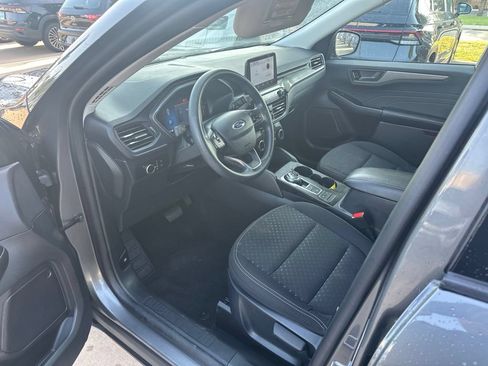 Used 2025 Ford Escape Active FWD image 17