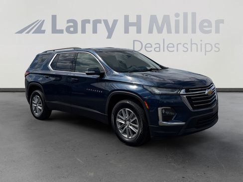 Used 2022 Chevrolet Traverse LT image 7