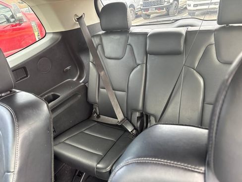 Used 2025 Kia Telluride S FWD image 12