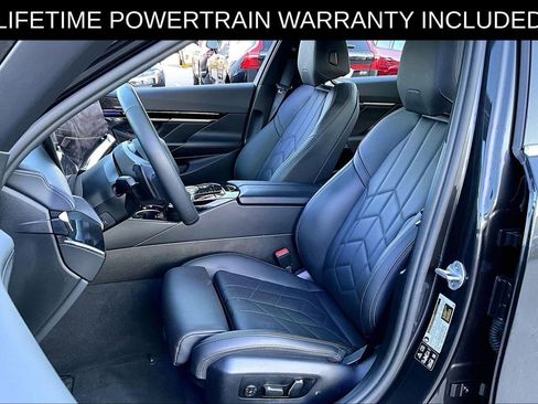 Used 2025 BMW 530i xDrive image 33