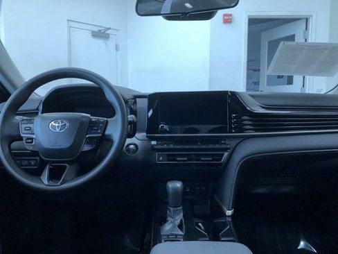 Used 2026 Toyota Camry LE FWD image 18