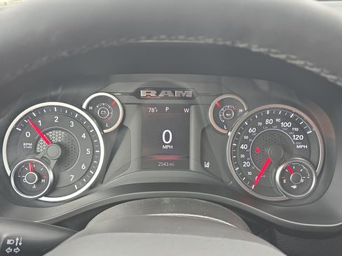 Used 2025 RAM 1500 Lone Star RWD image 17