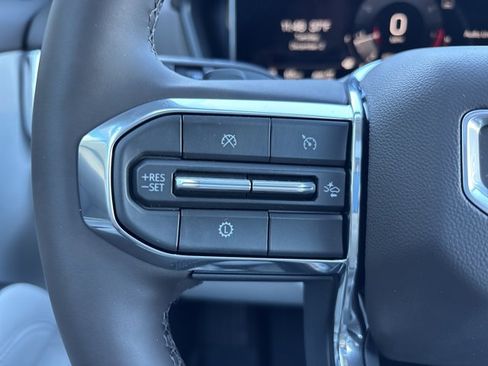 New 2026 GMC Terrain Denali w/ LPO, Black Badging Package image 30