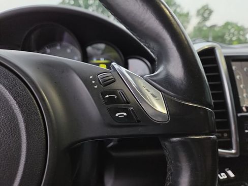 Used 2013 Porsche Cayenne S AWD/4WD image 20
