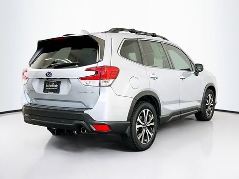 Used 2020 Subaru Forester Limited image 9