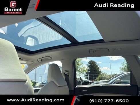 Used 2025 Audi Q6 e-tron Premium Plus image 12